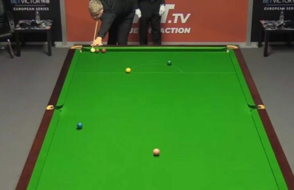 Snooker star pulls off incredible shot in ‘escape of the season’ at English Open
