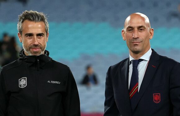 Ex-Spain boss Vilda is summoned to appear in court over kiss-gate