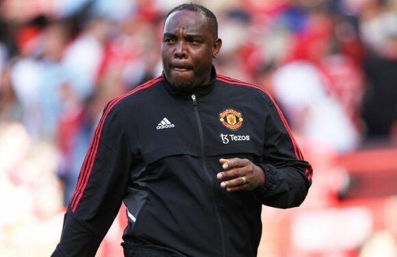 Man Utd failed to heed Benni McCarthy warning after letting De Gea leave