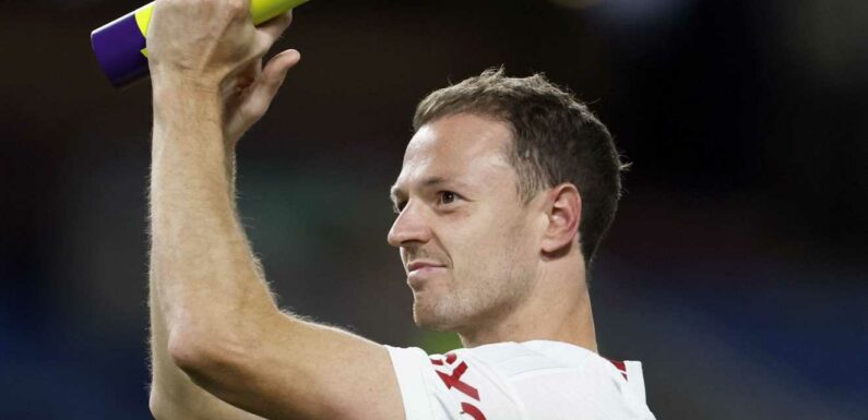 Manchester United boss Erik ten Hag hails ‘massively important’ Jonny Evans