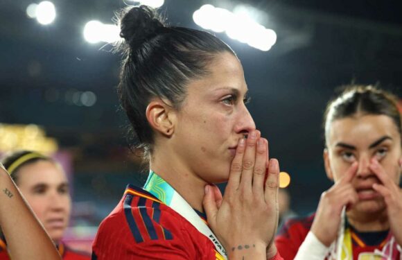 Spain players demand FA overhaul and continue national team boycott in wake of Luis Rubiales crisis