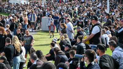 Thousands flock to training as Pies eye MCG ‘advantage’