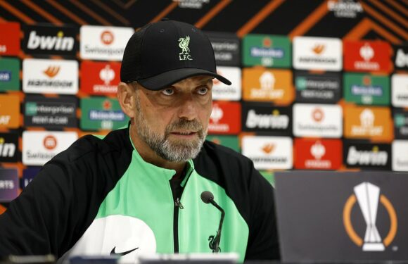 Liverpool boss Jurgen Klopp calls for a replay after VAR error