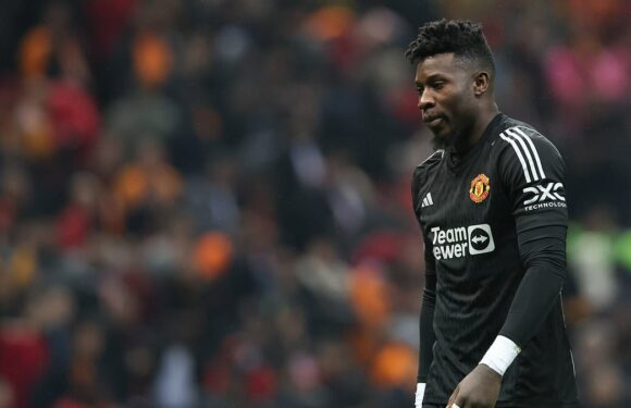 Andre Onana is distraught at final whistle in Man United's 3-3 draw