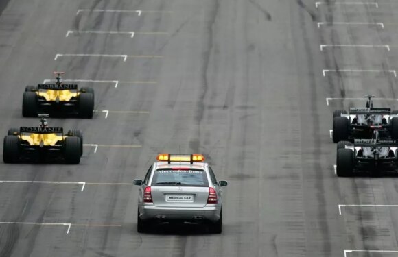 F1’s most chaotic races – six-car shambles, manhole madness and one-lap farce