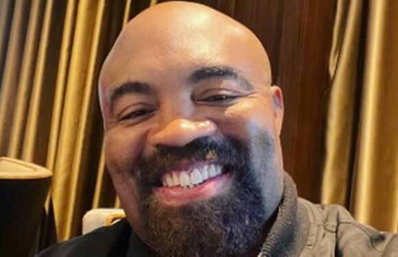 UFC legend unrecognisable as ex-champ turned boxer sports bushy beard