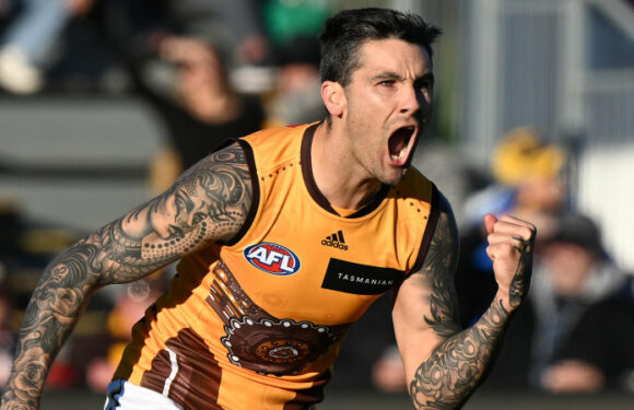 Wingard meets with the premiers but wants to try and stay a Hawk