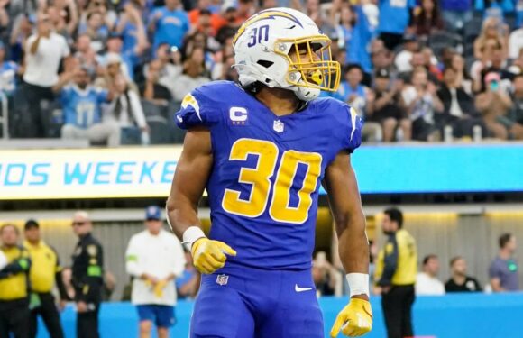 Chargers RB Austin Ekeler says he's 'still painting my resume' for 2024 free agency