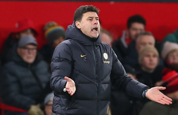 Chelsea legend who is ‘massive fan’ of the club admits he wants Blues to lose