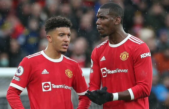 Gary Neville hits out at Man United players who were 'ALWAYS late'