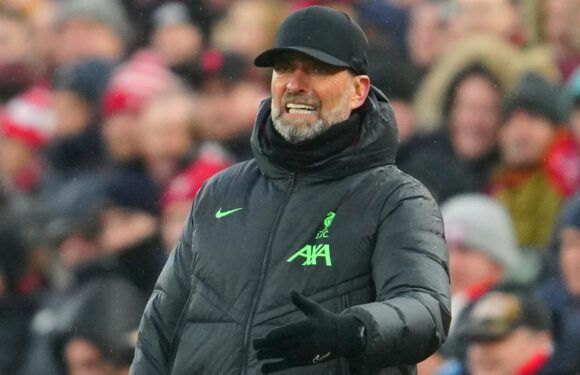 Jurgen Klopp fears Liverpool star faces months out with serious knee injury