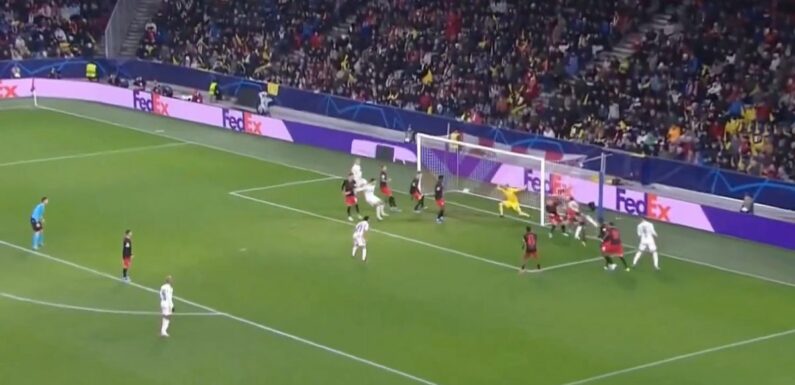 Man Utd flop who now ‘hates the club’ scores directly from corner in Europe