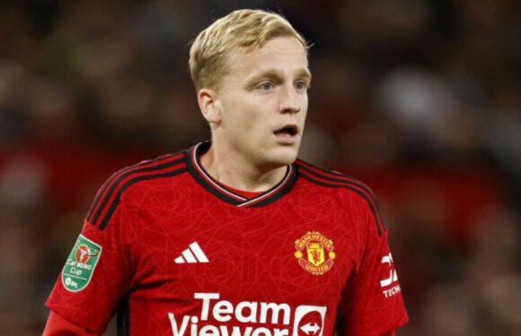 Man Utd reach ‘verbal agreement’ for first January deal as Van de Beek to leave