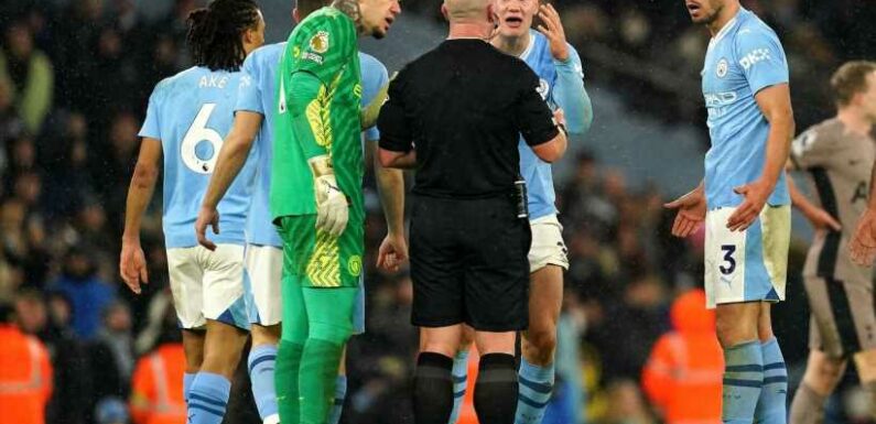 Manchester City receive heavy fine for surrounding referee against Tottenham
