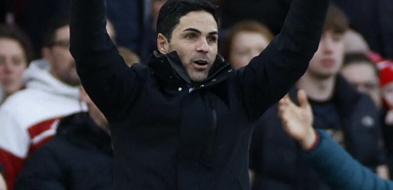 Mikel Arteta 'was WAVING at Gabriel Martinelli' after his booking