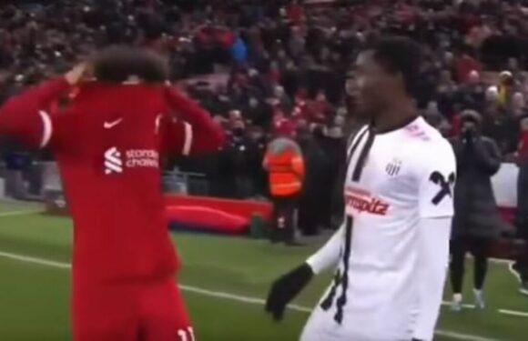 Mohamed Salah shows true colours when two rival players asked for his shirt