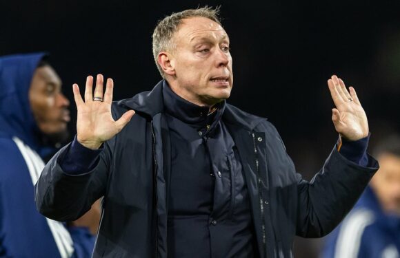 Owen insists its 'ridiculous' Steve Cooper faces Nottingham Forest axe