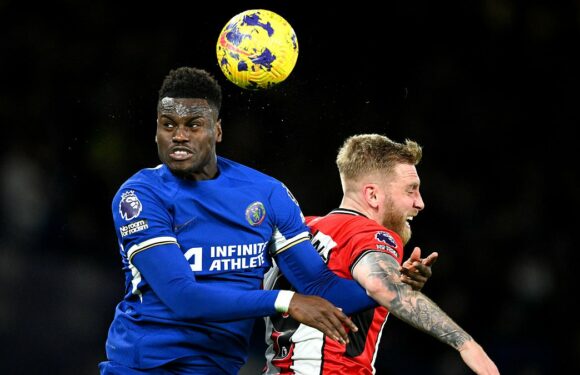 TRANSFER GOSSIP: Manchester United watch top striker target again